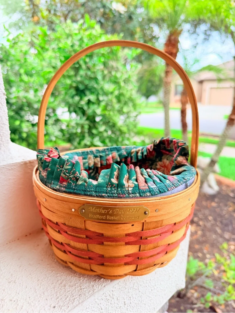 Bradford Basket Co Mother's Day 1996 with Floral Fabric Liner   9